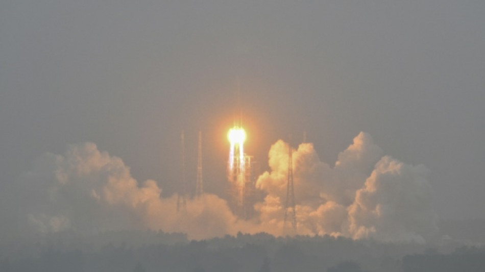 Une sonde chinoise doit rentrer sur Terre avec d'inédits échantillons lunaires