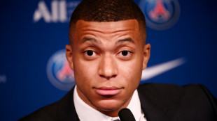 Mbappé se queda por el "proyecto deportivo" y el PSG está feliz por conservar al "mejor del mundo"