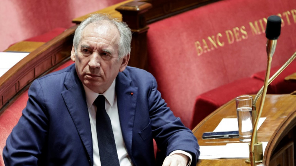 Bayrou sous pression, réunion au sommet à Matignon