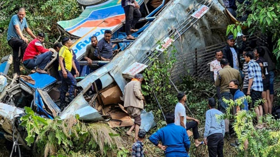 Al menos 36 muertos en un accidente de autobús en India