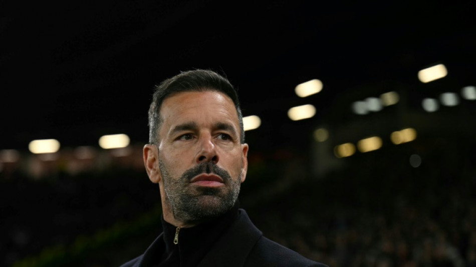 Van Nistelrooy accepts Man Utd lack a clinical striker