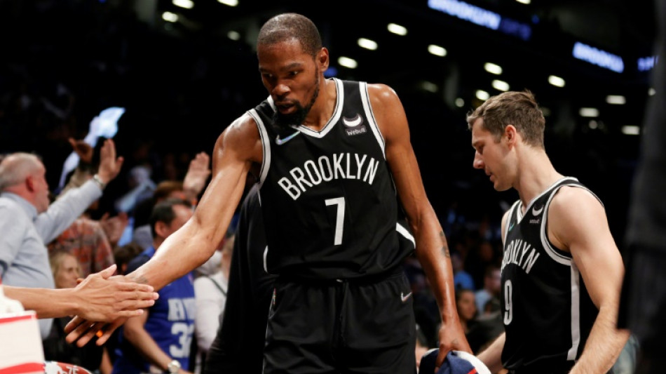 Brooklyn y Minnesota logran boletos a los playoffs de la NBA