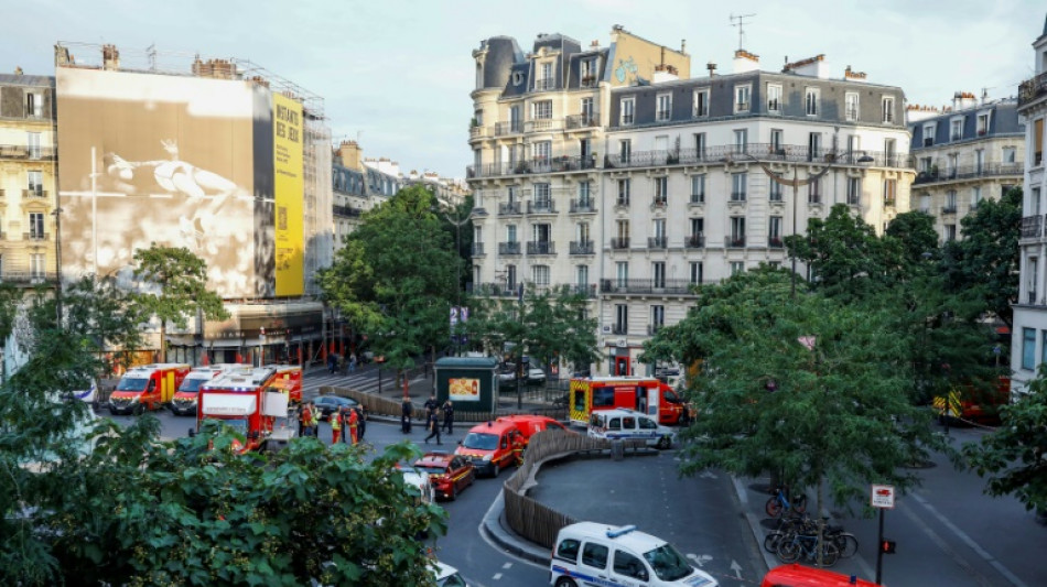 La embestida de un vehículo contra una terraza en París "podría ser intencional", según la fiscalía