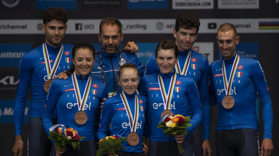 Mondiali ciclismo, Italia bronzo in staffetta squadre mista