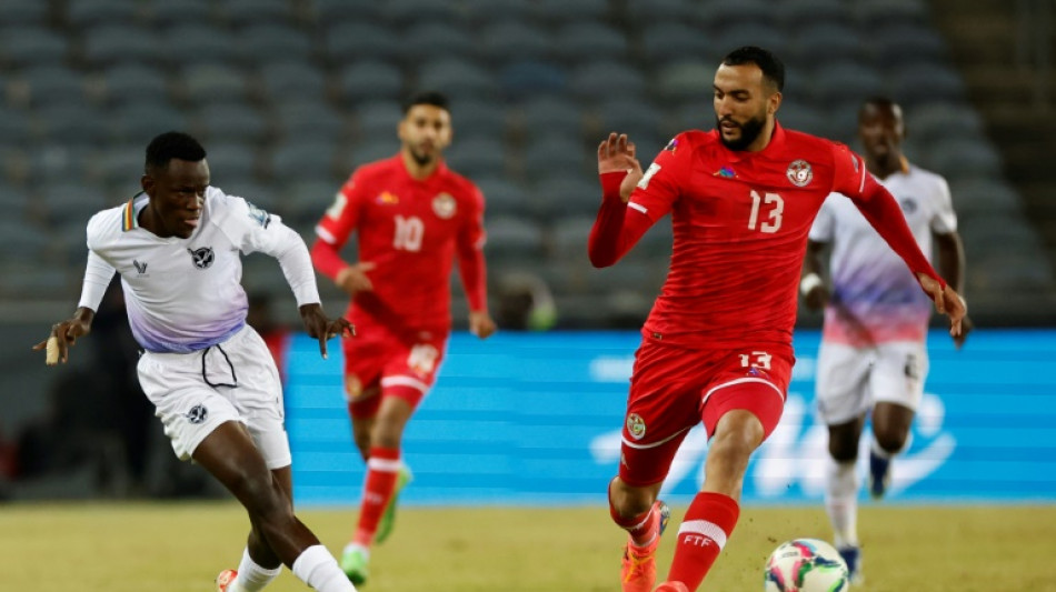 Senegal win, Tunisia draw to lead World Cup qualifying groups